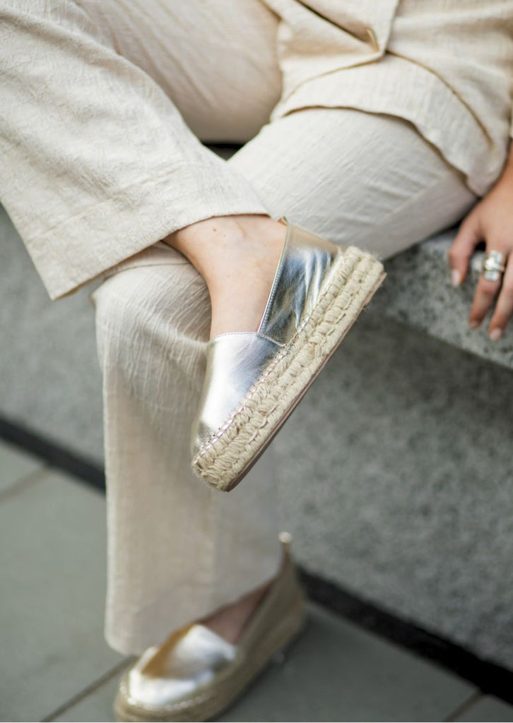 Metallic Flats, Three Ways 